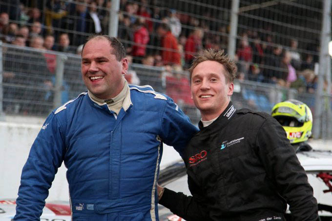 Barry Maessen en renger vand er Zande